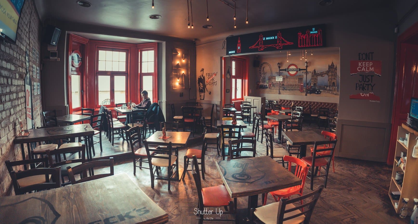 Londoner Pub Interior 2